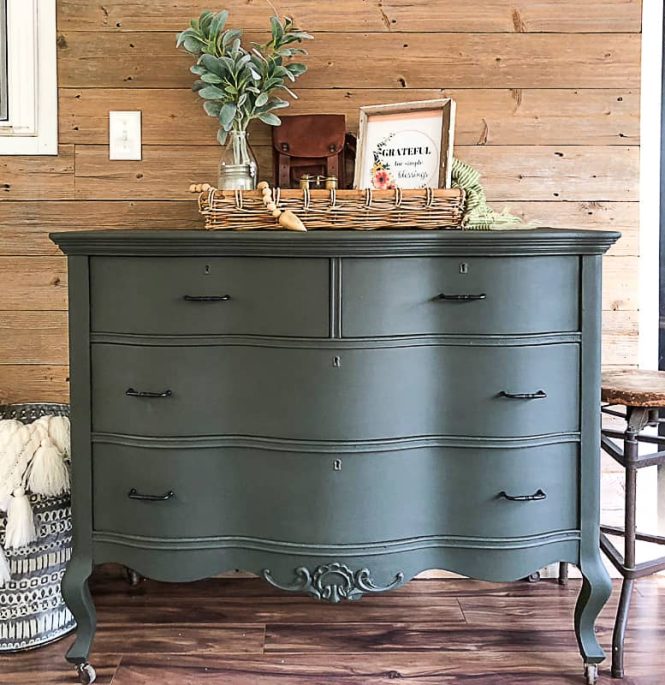 Featured image for Furniture Finish Peeling? Restore It Now!