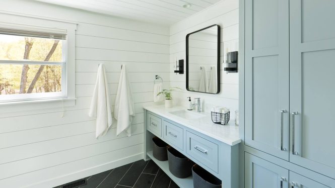 Featured image for Bathroom Cabinet Doors Broken? Repair