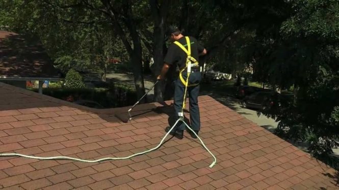 Featured image for DIY Roof Sealant Apply